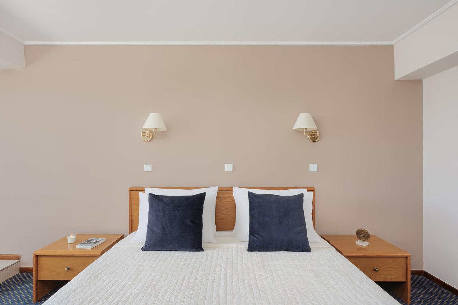 Sun Beach Hotel Agia Triada  Exterior photo