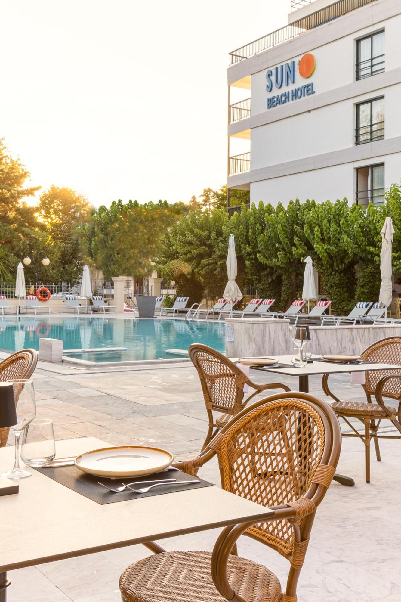 Sun Beach Hotel Agia Triada  Exterior photo