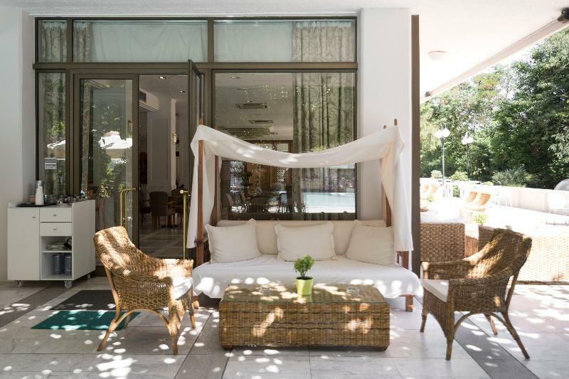 Sun Beach Hotel Agia Triada  Exterior photo